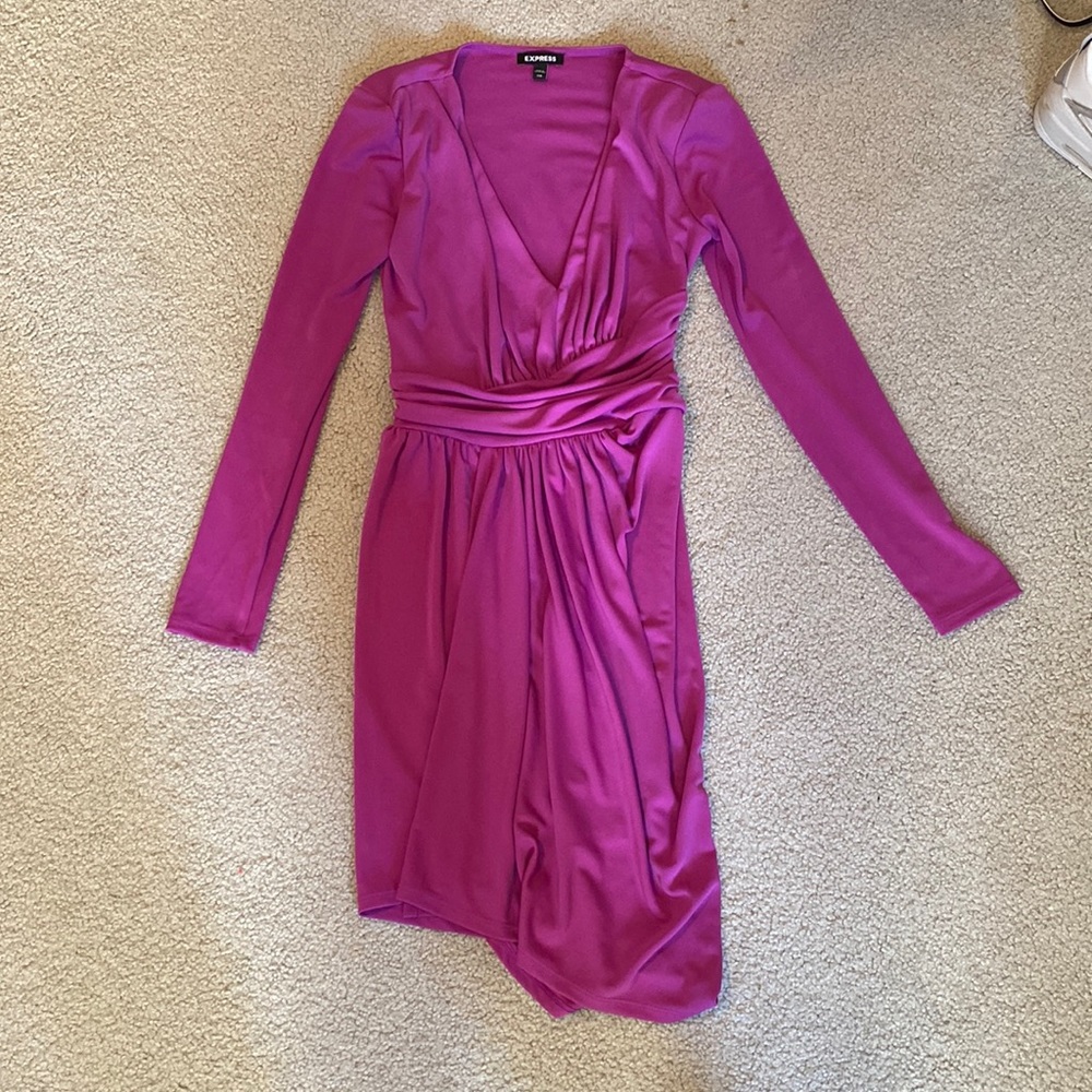 Express dress. Fuchsia color. Size XXS